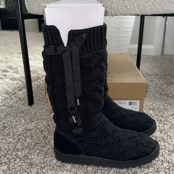 Ugg Mahalya tall black lace up tie sweater boots 7 - Picture 1 of 15